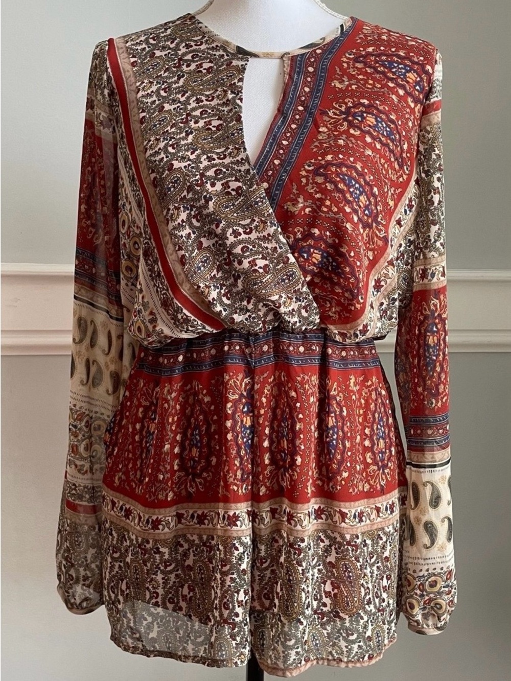 Paisley Red & Cream Printed Long Sleeve Tunic by Sienna Sky size small